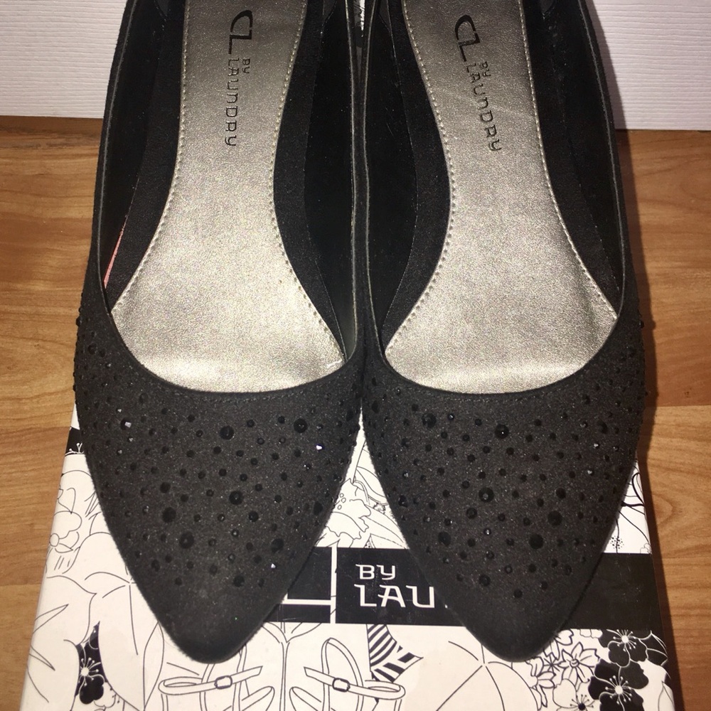 Chinese Laundry Black Flats